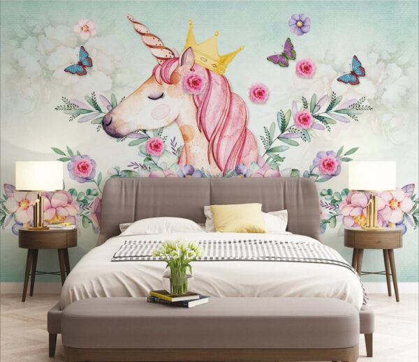 Pig wearing a crown Wall murals Pig wearing a crown